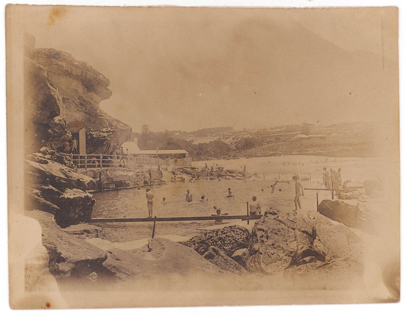 Wylie's Bath 1950s Coogee News